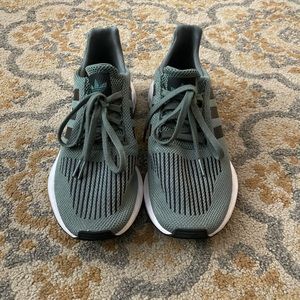 Adidas Swift Run Cargo Green Size 9.5